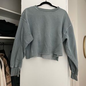 Aritzia Cropped Pullover